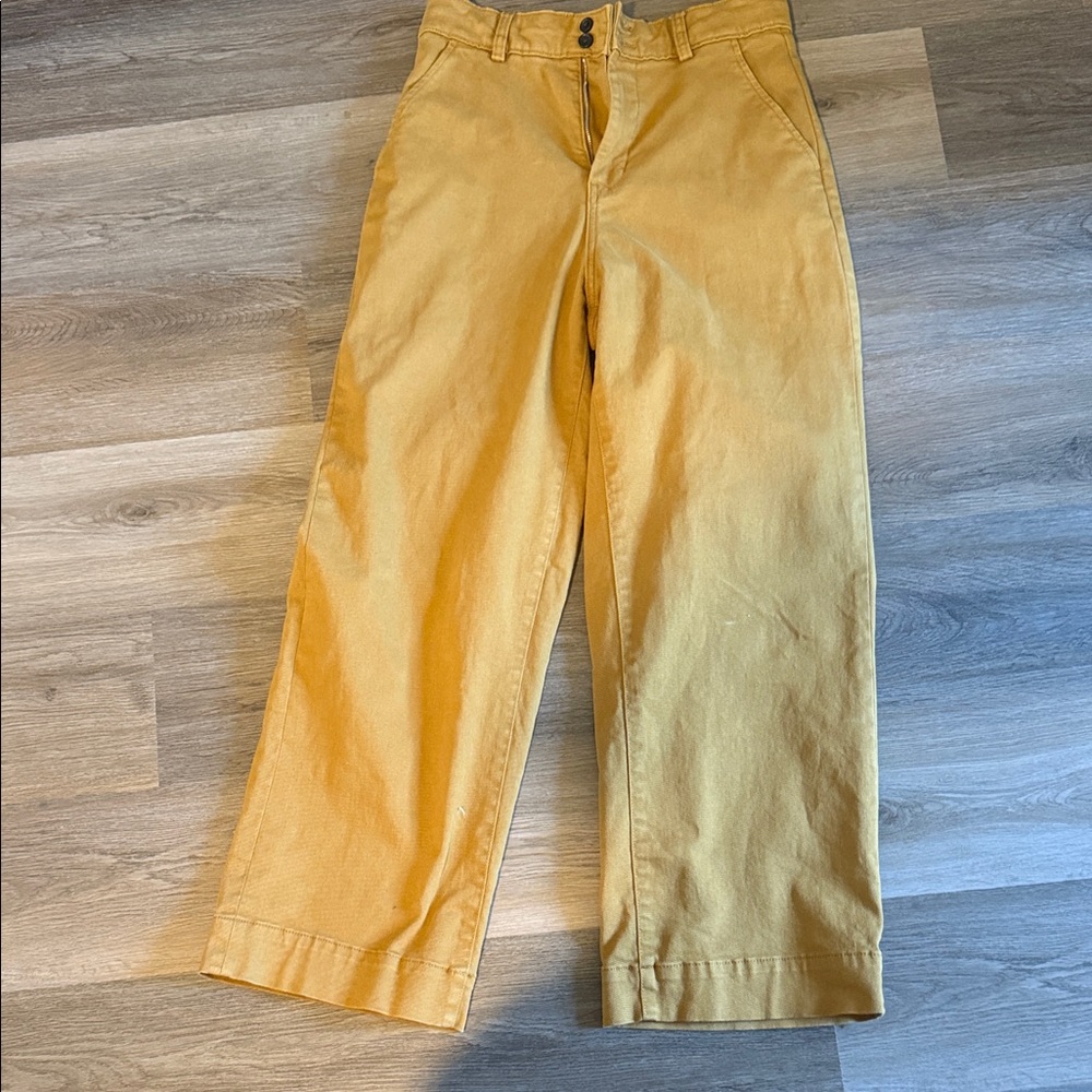 Everlane women’s  Mustard Chinos